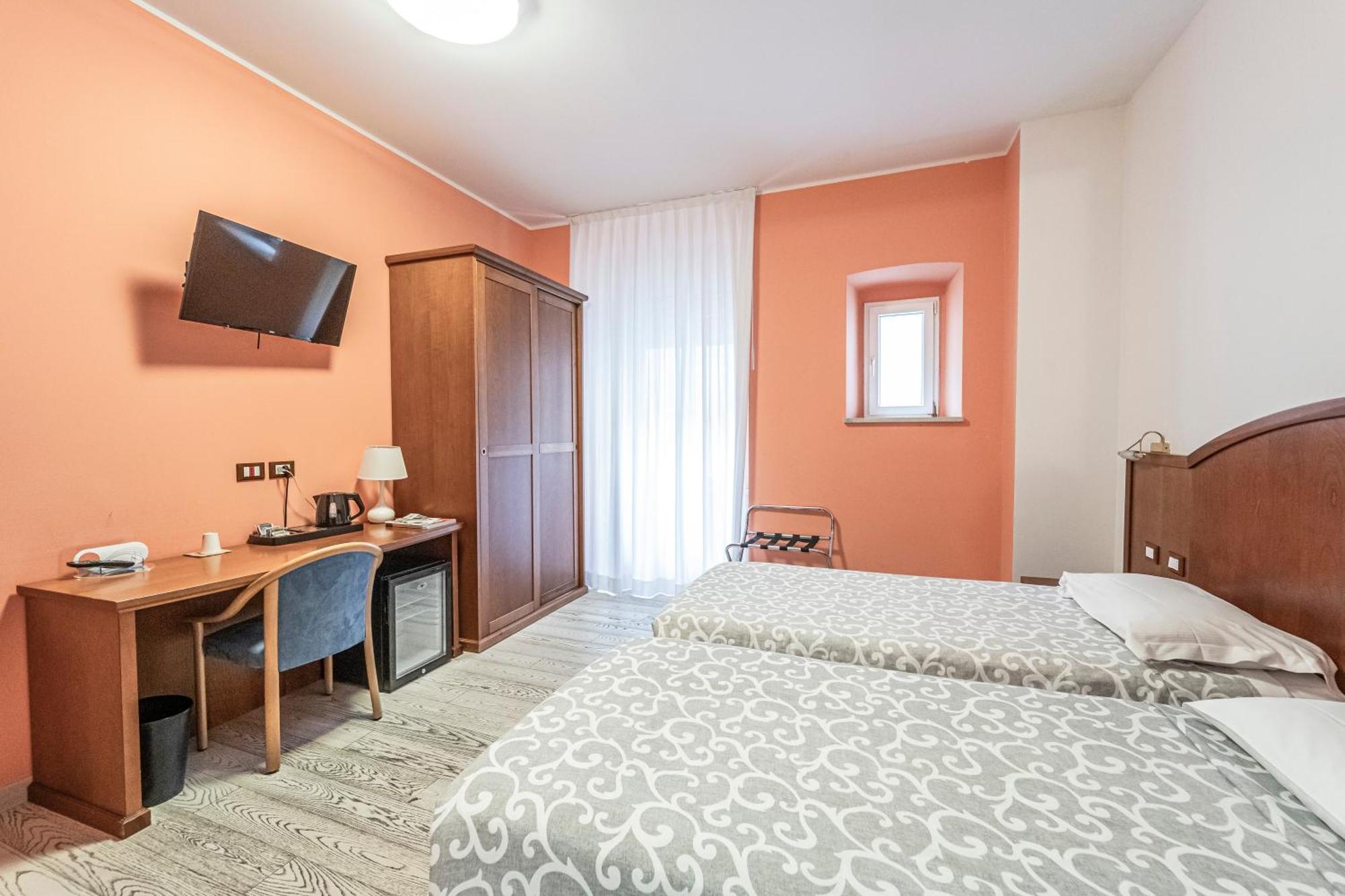 טריאסטה Hotel Italia מראה חיצוני תמונה